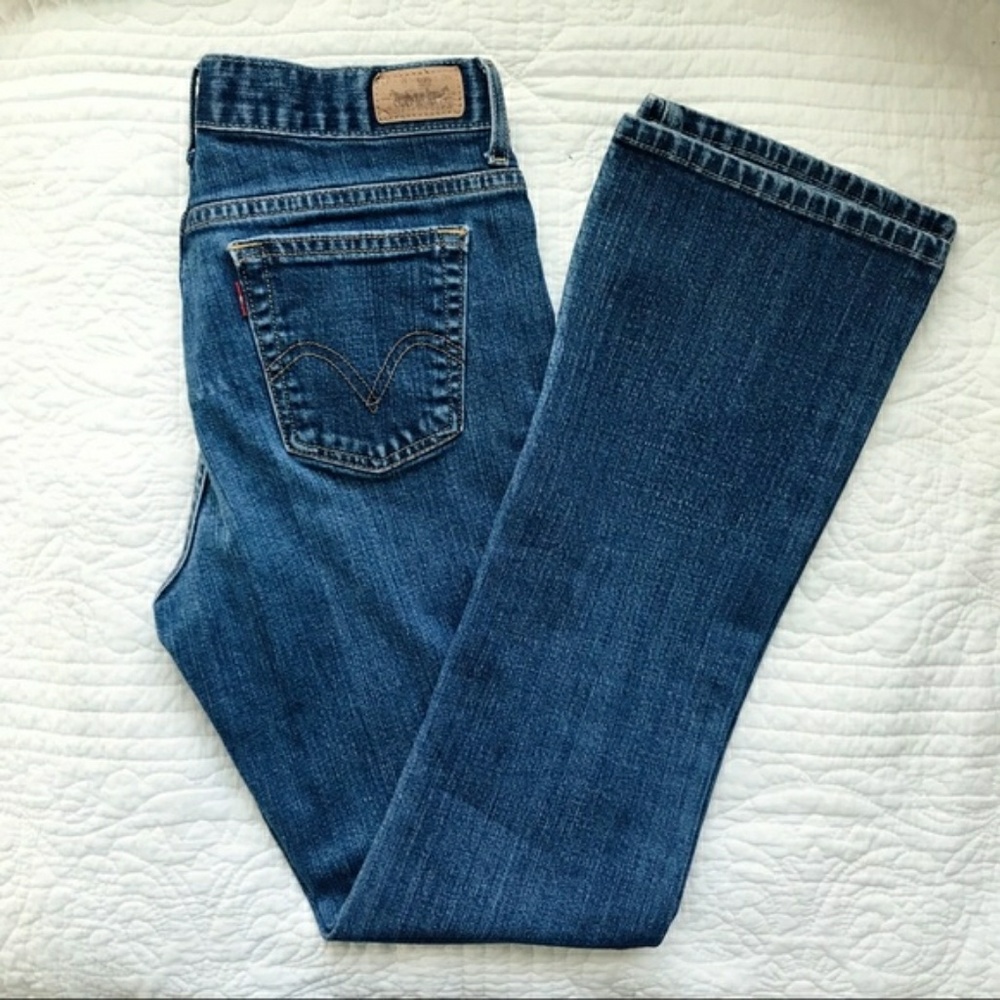 🌸Levi's 515 Boot Cut Jeans